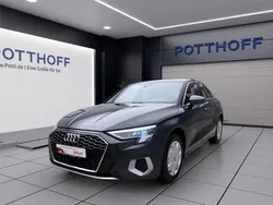 Grau Gebraucht 2024 Audi A3 Advanced Limousine | 29.750 € (Guter Preis)