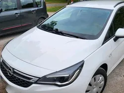 Weiß Gebraucht 2018 Opel Astra Kombi | 7.600 € (Fairer Preis)