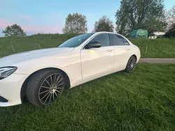 Weiß Gebraucht 2017 Mercedes E220 Limousine | 25.500 € (Fairer Preis)