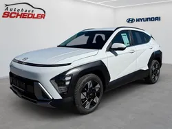 Atlas white / sol Neu 2025 Hyundai Kona Prime SUV | 30.790 € (Fairer Preis)