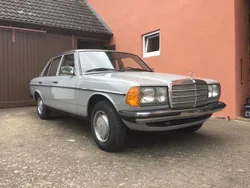 Grau Gebraucht 1984 Mercedes 240 Limousine | 16.900 €