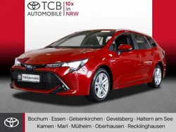 Karminarot metallic Gebraucht 2019 Toyota Corolla Basis Limousine | 21.749 € (Teuer)