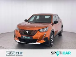 Orange (metallic) Gebraucht 2023 Peugeot e-2008 Active SUV | 22.970 € (Fairer Preis)