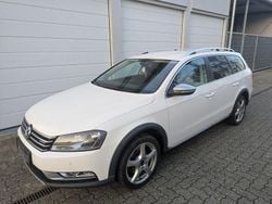 Weiß (metallic) Gebraucht 2013 VW Passat Alltrack Kombi | 11.900 € (Fairer Preis)
