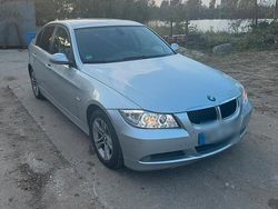 Silber Gebraucht 2008 BMW 320 Limousine | 6.500 € (Etwas zu teuer)