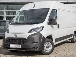 Icy white Gebraucht 2024 Toyota Proace Van | 32.500 € (Fairer Preis)