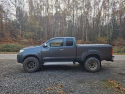 Grau Gebraucht 2011 Toyota HiLux Abholung | 11.700 € (Etwas zu teuer)