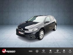 Deep black perleffekt Gebraucht 2021 VW Polo Style Kleinwagen | 15.970 € (Guter Preis)