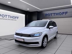 Weiss Gebraucht 2022 VW Touran Comfortline Van / Kleinbus | 22.777 € (Guter Preis)