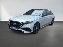 Weiß Gebraucht 2025 Mercedes E450 AMG Limousine | 78.890 €
