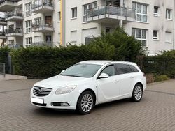 Weiß Gebraucht 2009 Opel Insignia Kombi | 2.500 € (Superpreis)