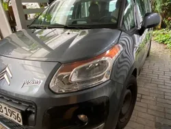 Grau Gebraucht 2009 Citroën C3 Picasso Advance Van / Kleinbus | 3.600 € (Fairer Preis)