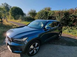 Blau Gebraucht 2018 Volvo XC40 SUV | 25.900 € (Fairer Preis)