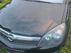 Schwarz Gebraucht 2007 Opel Astra GTC Coupé | 2.099 € (Fairer Preis)