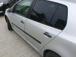 Silber Gebraucht 2004 VW Golf V Kleinwagen | 1.000 € (Guter Preis)