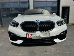 Weiß Gebraucht 2022 BMW 120 Sport Line Kleinwagen | 28.999 € (Etwas zu teuer)