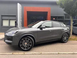 Quarzitgrau Gebraucht 2024 Porsche Cayenne SUV | 109.500 € (Etwas zu teuer)