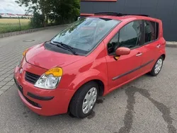 Rot Gebraucht 2005 Renault Modus Dynamique Van / Kleinbus | 2.690 € (Teuer)