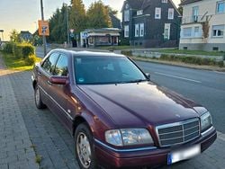 Violet Gebraucht 1996 Mercedes C180 Elegance Limousine | 1.600 € (Superpreis)