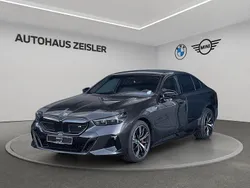 Grau Gebraucht 2025 BMW i5 M Sport Limousine | 82.500 €