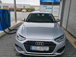 Grau Gebraucht 2020 Audi A4 Premium Kombi | 22.500 € (Fairer Preis)