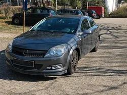 Grau Gebraucht 2009 Opel Astra GTC Coupé | 1.833 € (Superpreis)