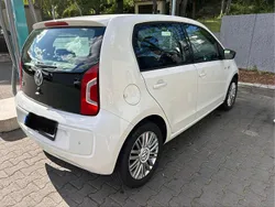Weiß Gebraucht 2014 VW up! Kleinwagen | 6.000 € (Fairer Preis)