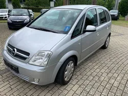Silber Gebraucht 2006 Opel Meriva Edition Van / Kleinbus | 1.790 € (Etwas zu teuer)