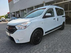 Gletscherweiss Gebraucht 2018 Dacia Dokker Lauréate Van | 22.890 €