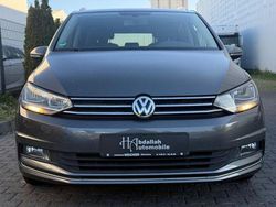 Grau Gebraucht 2017 VW Touran Comfortline Van / Kleinbus | 12.799 € (Fairer Preis)