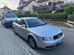 Silber Gebraucht 2003 Audi A4 Limousine | 700 € (Guter Preis)