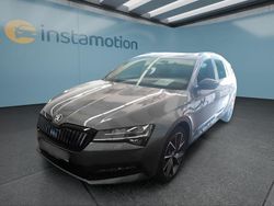 Grau Gebraucht 2023 Skoda Superb Kombi | 31.049 € (Fairer Preis)
