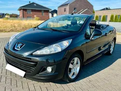 Schwarz Gebraucht 2011 Peugeot 207 CC Premium Cabrio | 3.499 € (Fairer Preis)