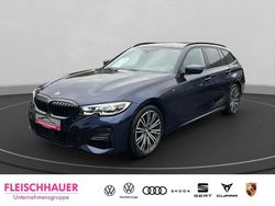 Tansanitblau ii metallic Gebraucht 2021 BMW 320 M Sport Kombi | 28.890 € (Guter Preis)