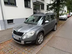 Silber Gebraucht 2010 Skoda Yeti Ambition SUV | 4.300 € (Fairer Preis)
