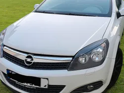 Weiß Gebraucht 2009 Opel Astra GTC Sport Limousine | 2.999 € (Guter Preis)