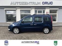 Blau Gebraucht 2017 Renault Kangoo Intens Van / Kleinbus | 16.980 € (Teuer)