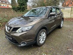 Braun Gebraucht 2016 Nissan Qashqai Acenta SUV | 12.490 € (Superpreis)