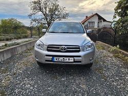 Silber Gebraucht 2006 Toyota RAV4 Executive SUV | 5.600 € (Fairer Preis)
