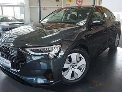 Grau Gebraucht 2022 Audi e-tron Sportback Sport SUV | 33.900 € (Superpreis)