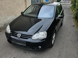 Schwarz Gebraucht 2005 VW Golf V Limousine | 3.500 € (Etwas zu teuer)