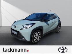 6x3)/ black mica (209) (gruen Gebraucht 2024 Toyota Aygo Pulse Kleinwagen | 18.990 € (Teuer)