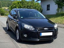 Schwarz Gebraucht 2011 Ford Focus Kombi | 4.750 € (Fairer Preis)