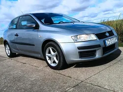 Silber Gebraucht 2006 Fiat Stilo Kleinwagen | 680 € (Fairer Preis)