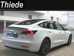 Pearl white multicoat Gebraucht 2021 Tesla Model 3 Performance Limousine | 27.920 € (Guter Preis)