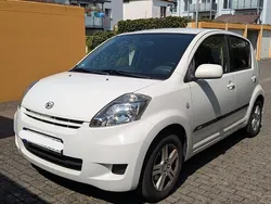 Weiß Gebraucht 2008 Daihatsu Sirion Kleinwagen | 2.499 € (Etwas zu teuer)
