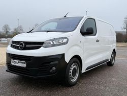 Weiß Gebraucht 2021 Opel Vivaro Edition Van / Kleinbus | 16.980 € (Guter Preis)