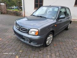 Grau Gebraucht 2002 Nissan Micra Kleinwagen | 1.400 € (Fairer Preis)