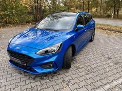 Blau Gebraucht 2019 Ford Focus ST-Line Kombi | 17.500 € (Fairer Preis)