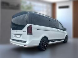 Metallic Gebraucht 2023 Mercedes V300 AMG line Van / Kleinbus | 75.140 €